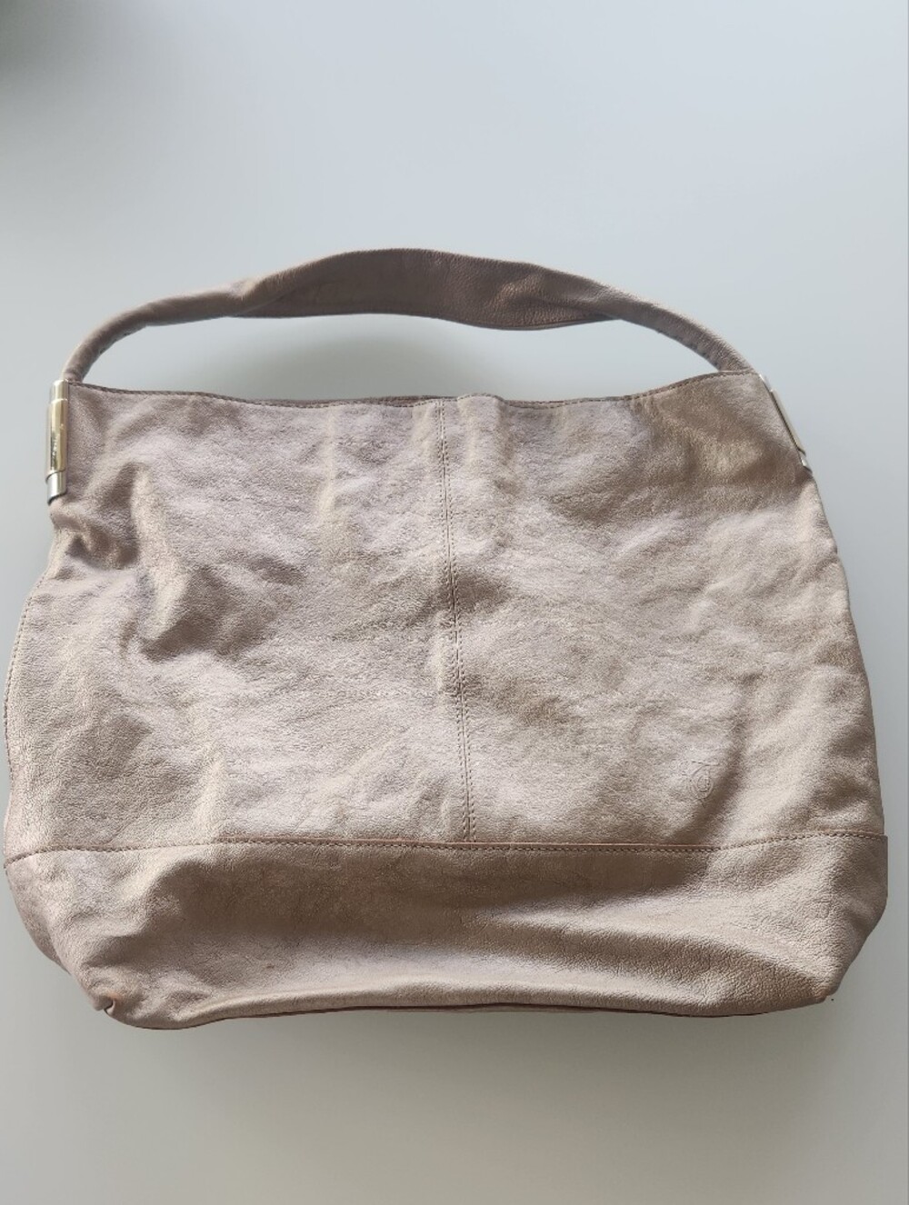 Tre Vero Soft Leather Shoulder Bag in Taupe
